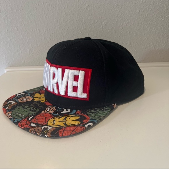 Marvel Black Hat with Red and White Logo - Picture 2 of 8